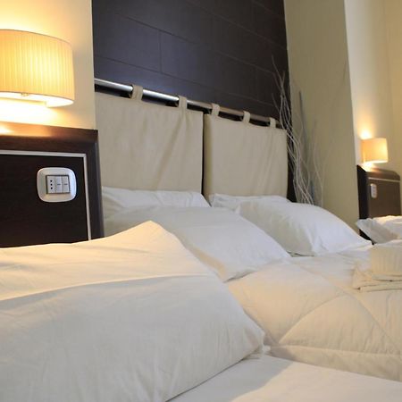 Hotel Ferdinando II Neapol Zewnętrze zdjęcie