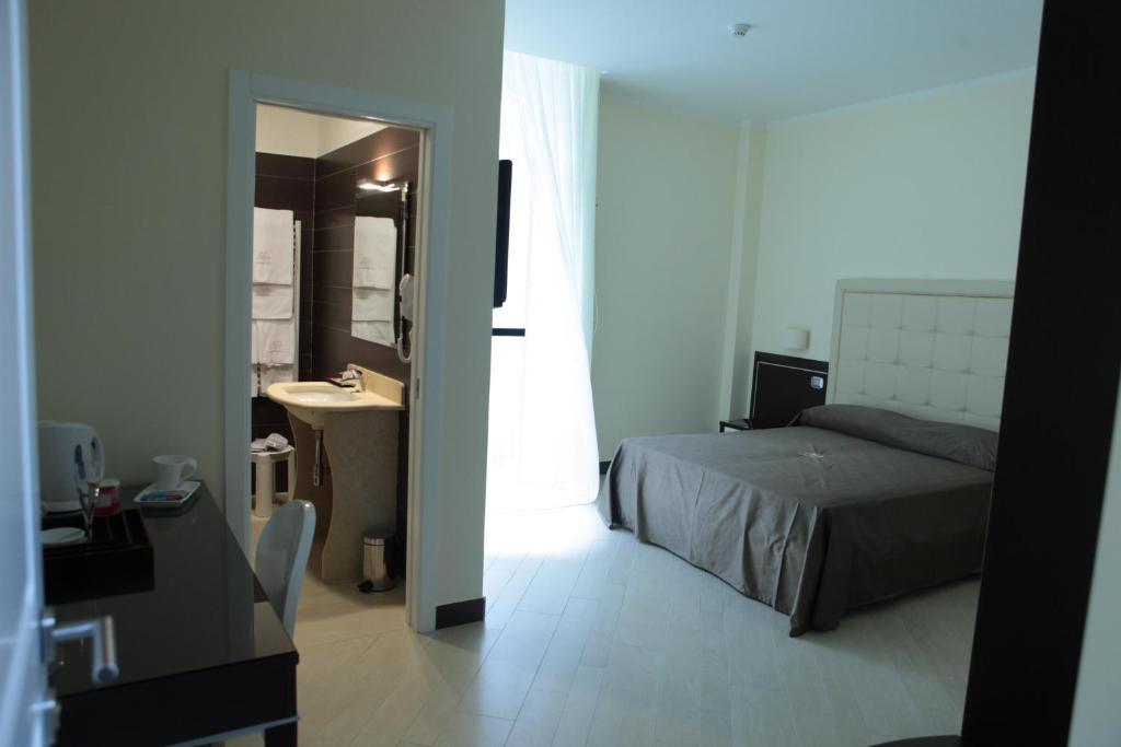 Hotel Ferdinando II Neapol Zewnętrze zdjęcie
