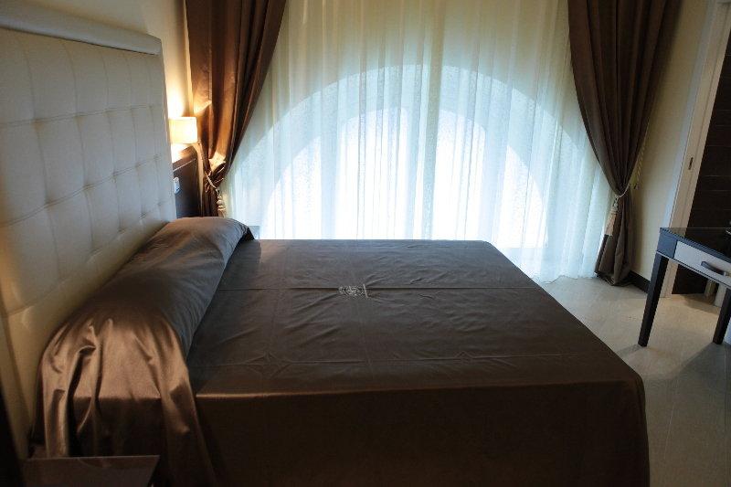Hotel Ferdinando II Neapol Zewnętrze zdjęcie